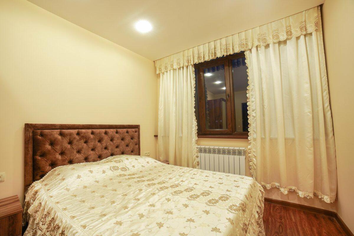 Best Apartments *