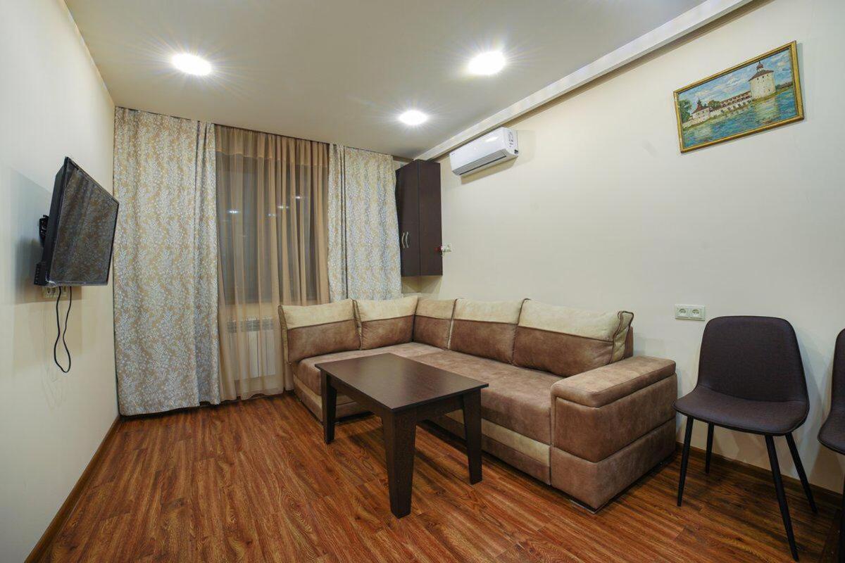 Best Apartments *